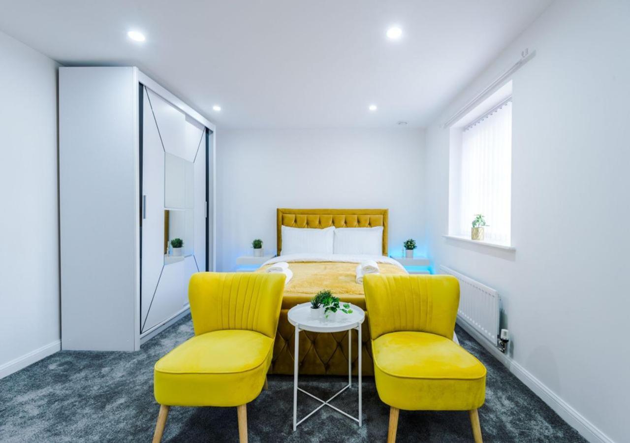 Luxury 3 Bedroom House Close To Manchester Center Екстериор снимка